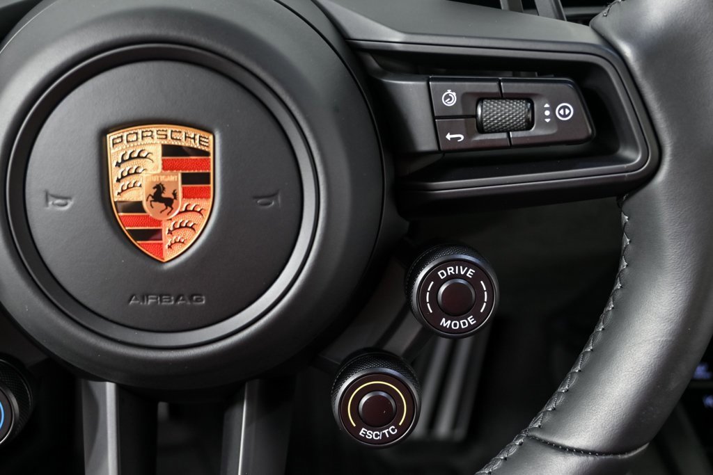 Certified 2023 Porsche 911 GT3 RS w/ Weissach Package image 11