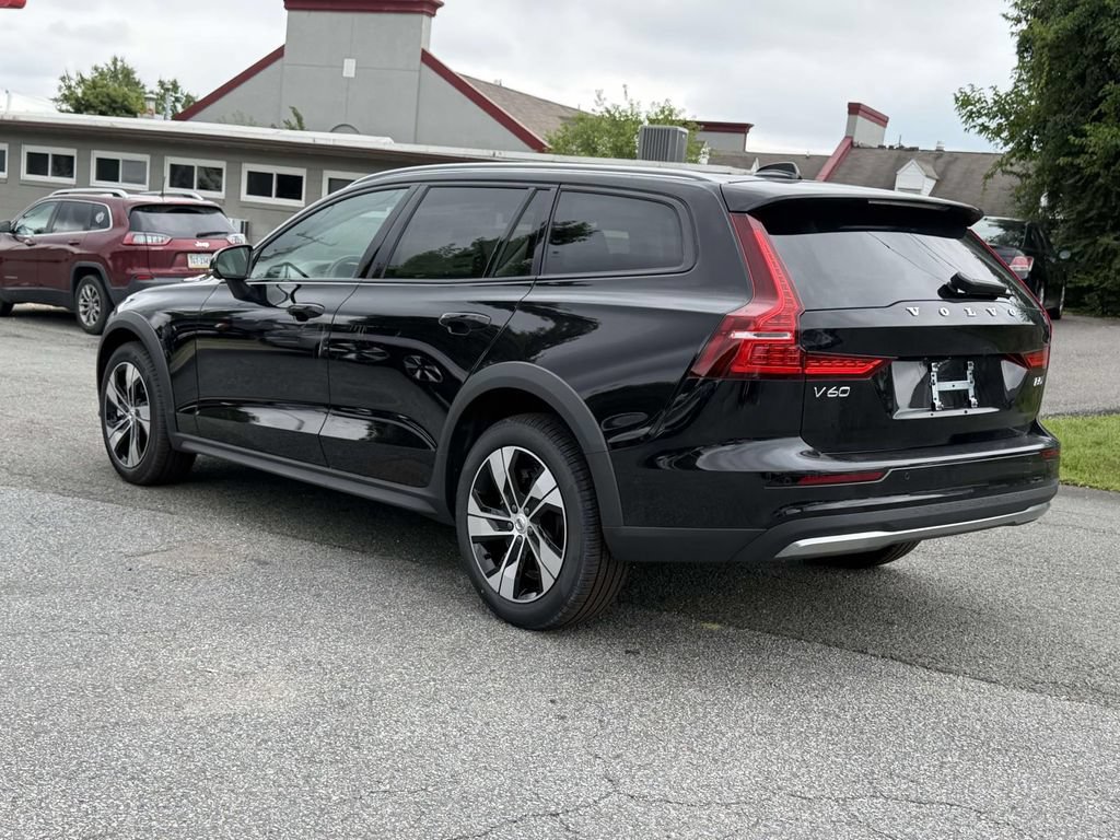 New 2026 Volvo V60 B5 Cross Country Plus w/ Climate Package AWD/4WD image 21