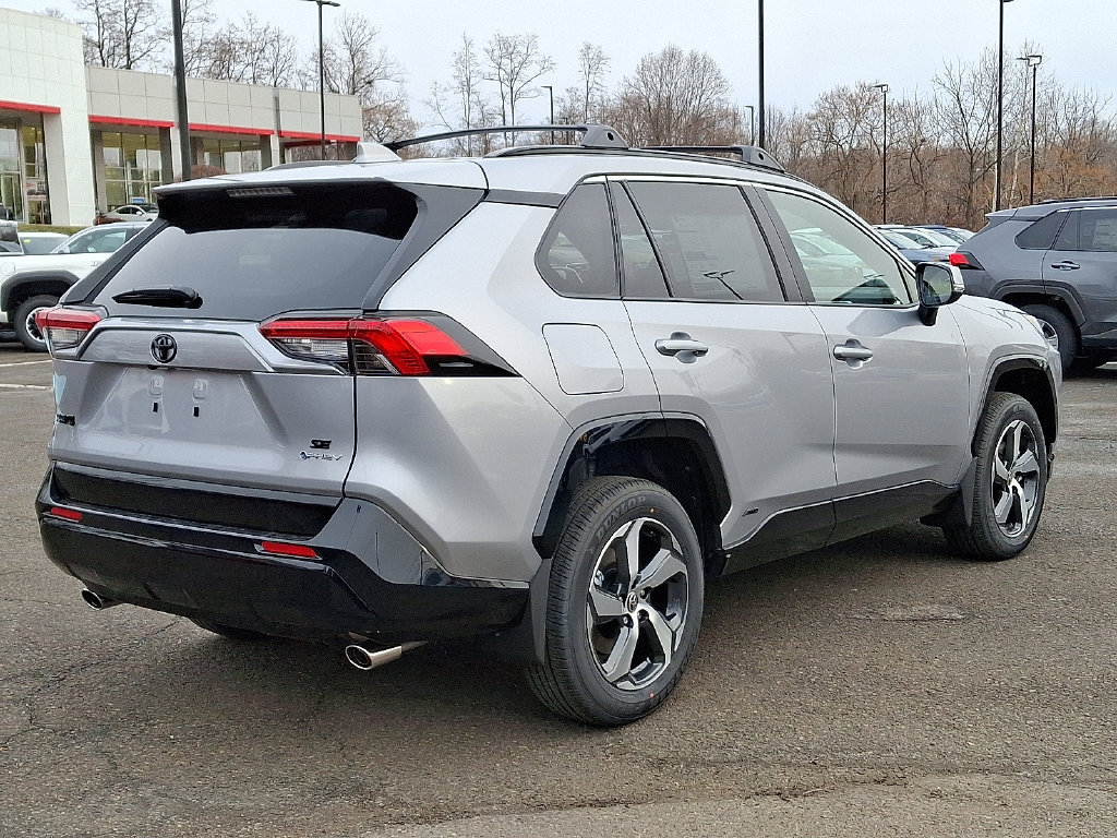 New 2025 Toyota RAV4 SE w/ Weather & Moonroof Package AWD/4WD image 4