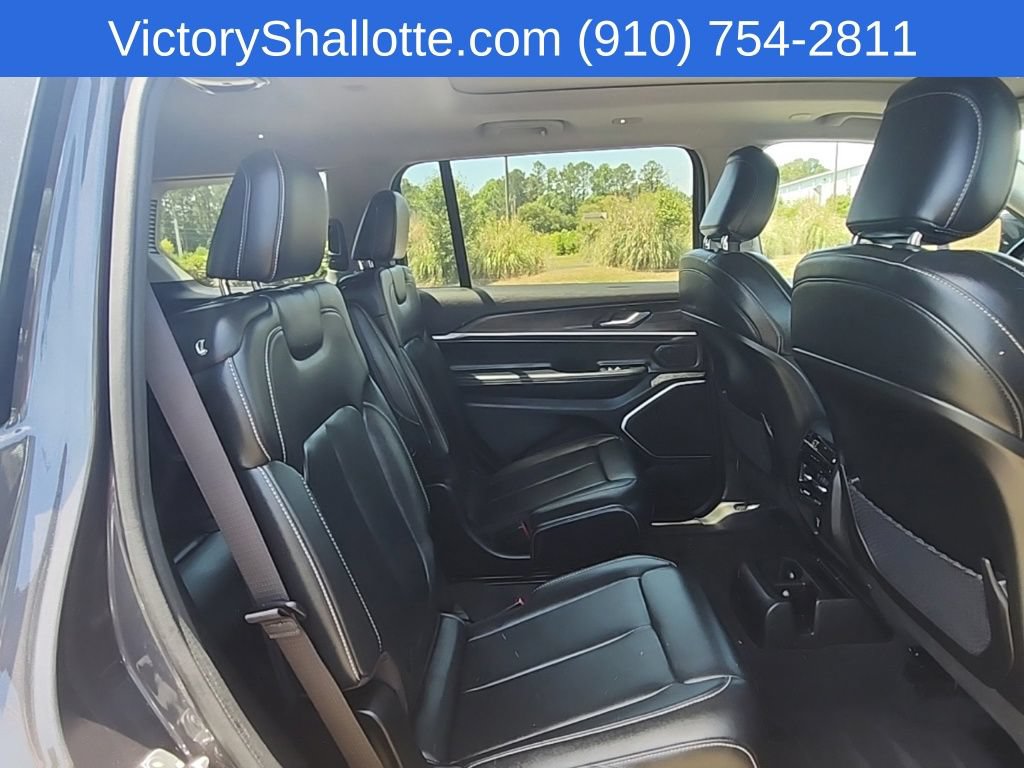 Used 2022 Jeep Grand Cherokee L Limited AWD/4WD image 42