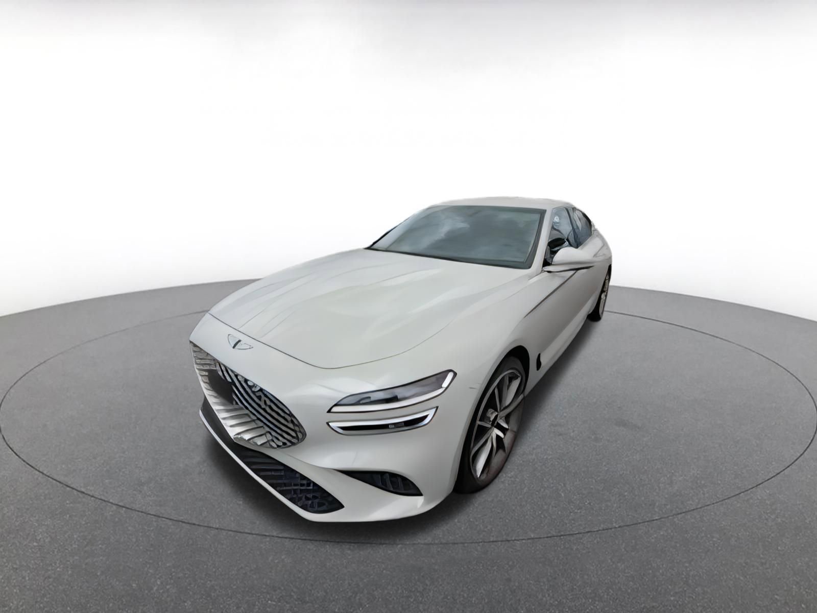 Used 2025 Genesis G70 2.5T image 3