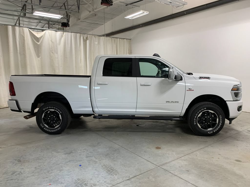 Used 2026 RAM 2500 Laramie AWD/4WD image 12