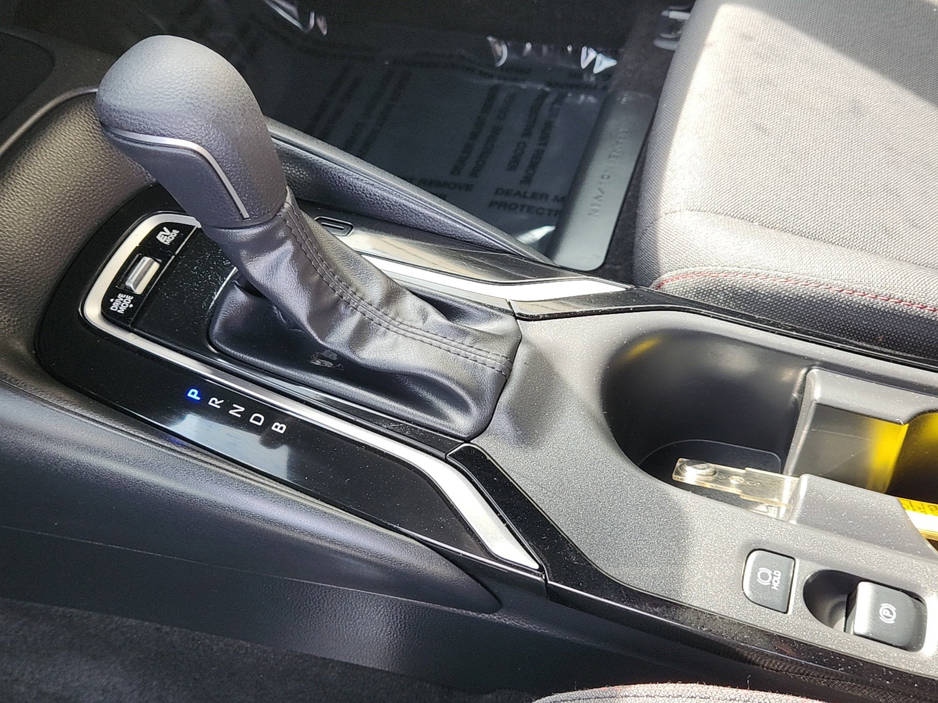 Certified 2024 Toyota Corolla SE w/ SE Package image 18