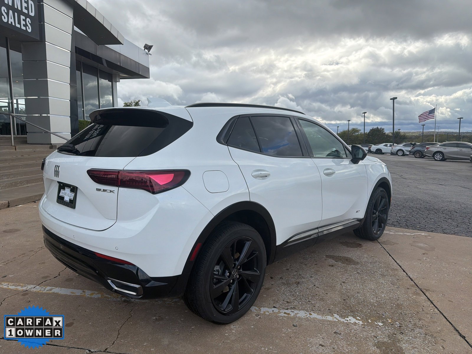 Used 2024 Buick Envision Sport Touring image 4