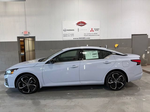 New 2026 Nissan Altima 2.5 SR w/ SR Premium Package AWD/4WD image 7