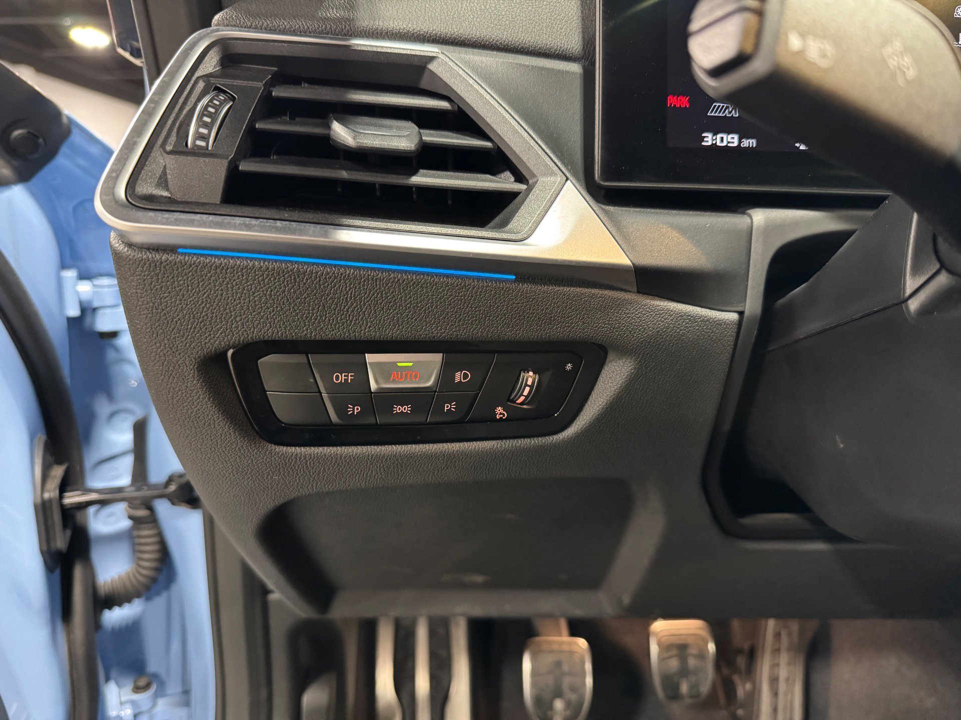 Used 2023 BMW M2 w/ Lighting Package image 60