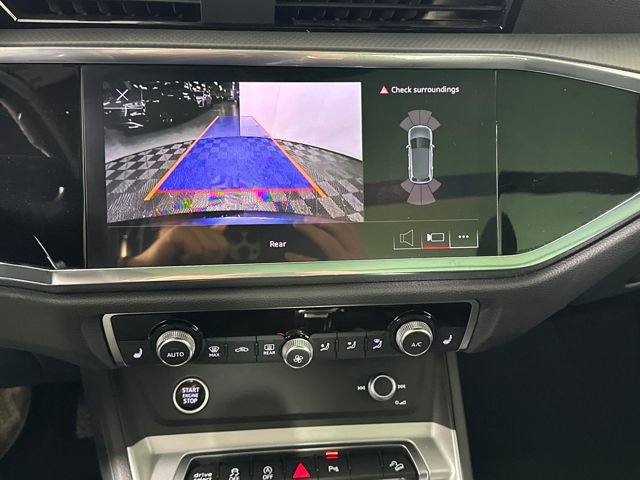 Used 2024 Audi Q3 2.0T Premium image 21