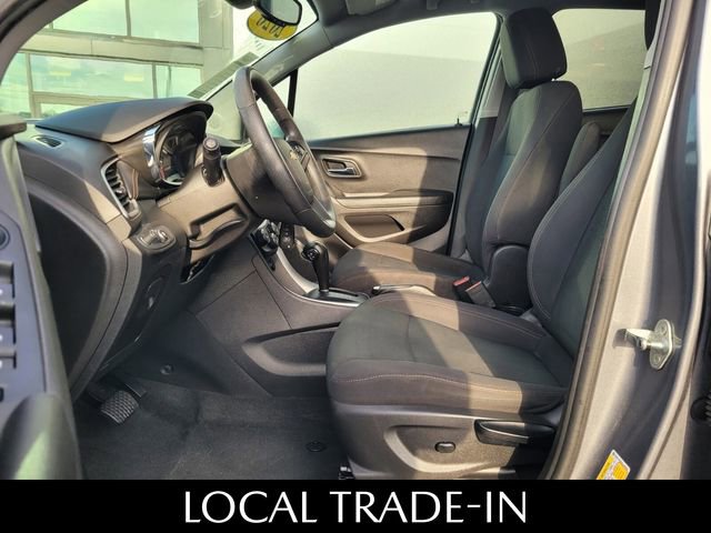 Used 2020 Chevrolet Trax LS w/ Tint and Cruise Package image 5