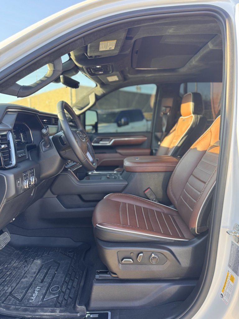 Used 2024 GMC Sierra 2500 Denali Ultimate image 6