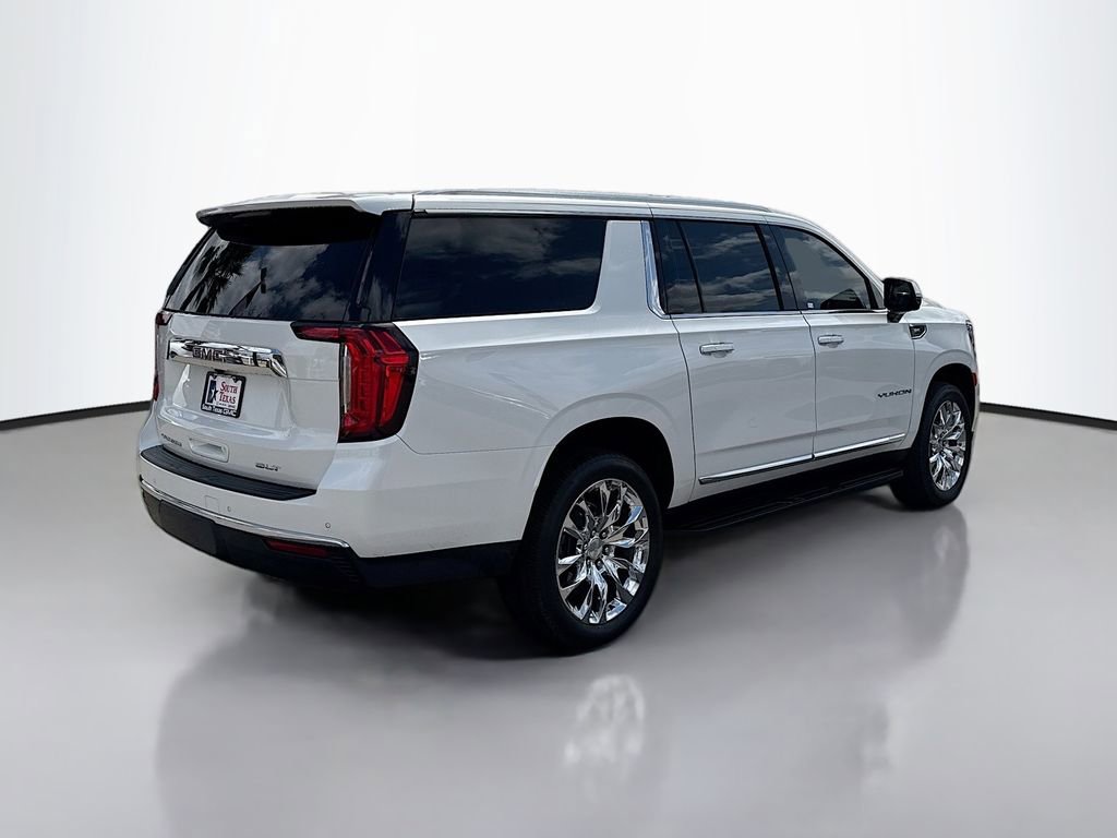 Used 2024 GMC Yukon XL SLT w/ SLT Luxury Package image 7