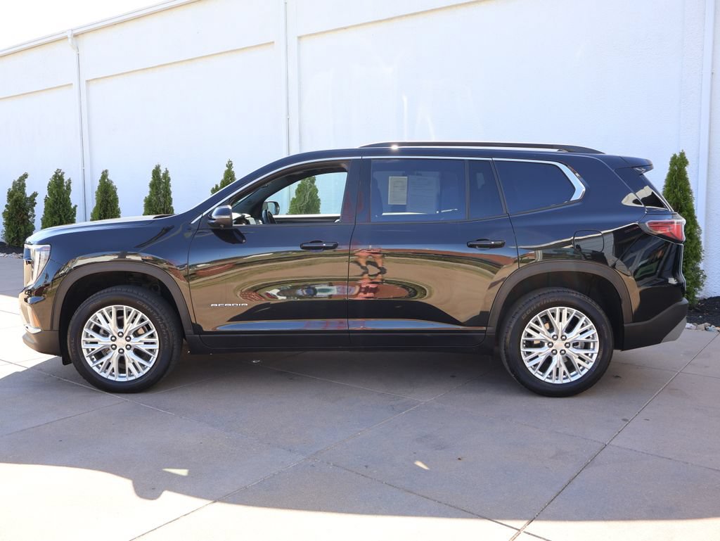 Certified 2024 GMC Acadia Elevation AWD/4WD image 3