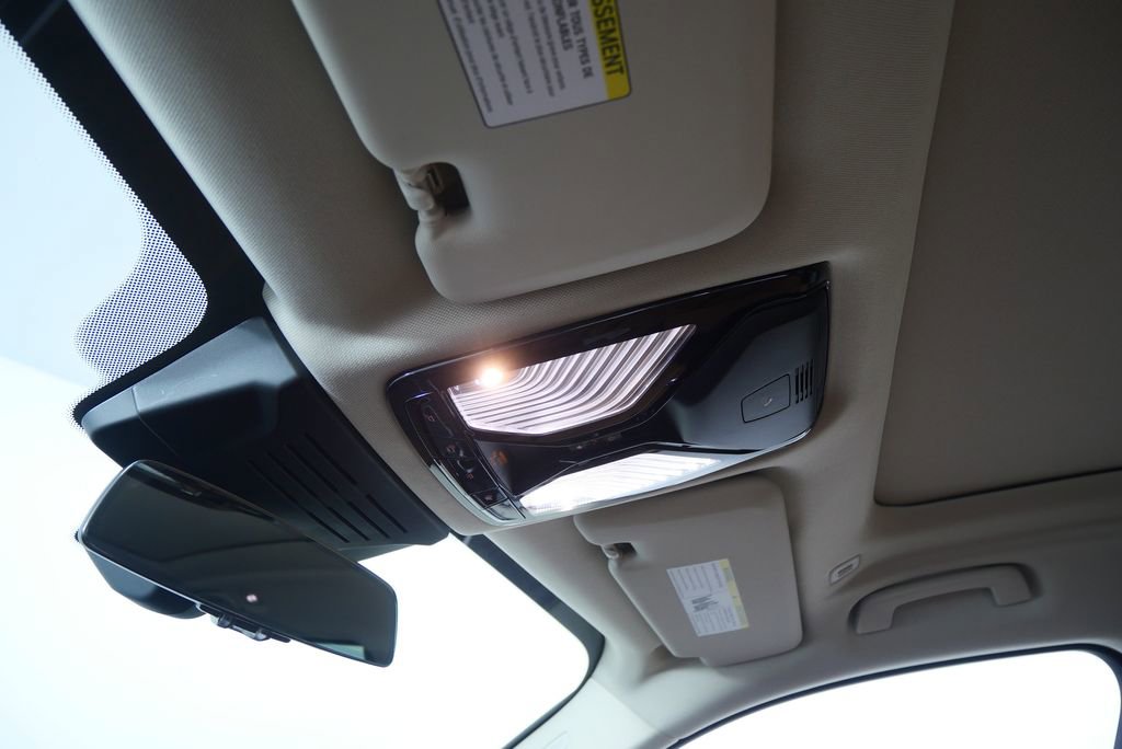 Used 2026 BMW X7 xDrive40i w/ Premium Package image 21