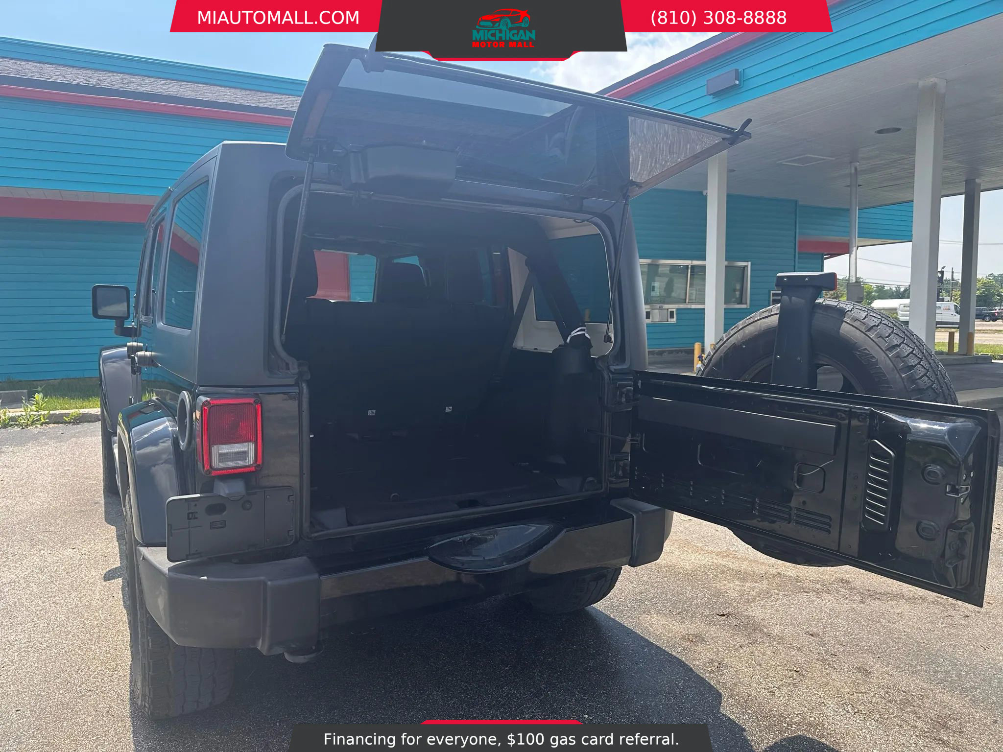 Used 2017 Jeep Wrangler Unlimited Sahara image 16