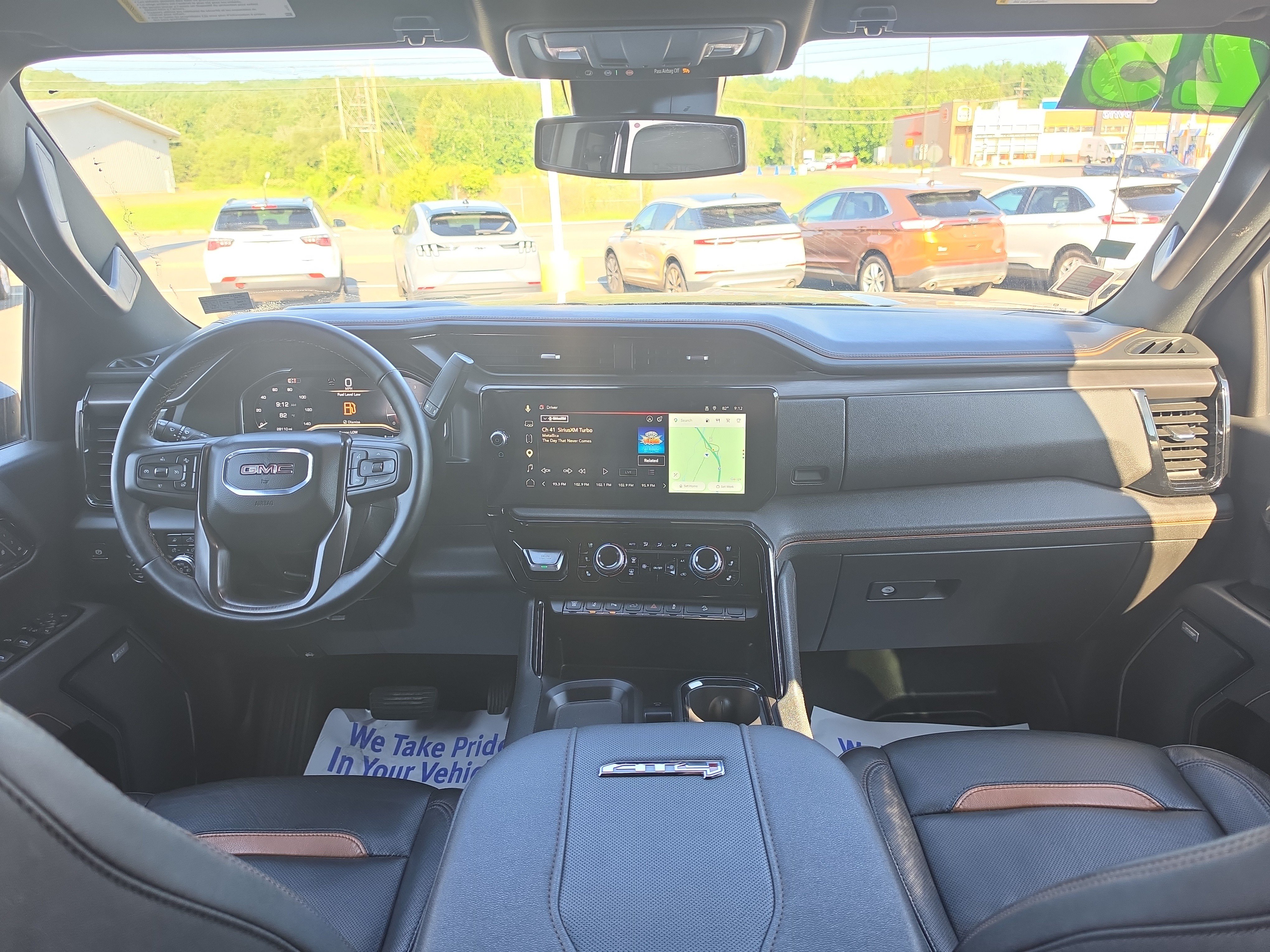 Used 2025 GMC Sierra 2500 AT4 AWD/4WD image 16