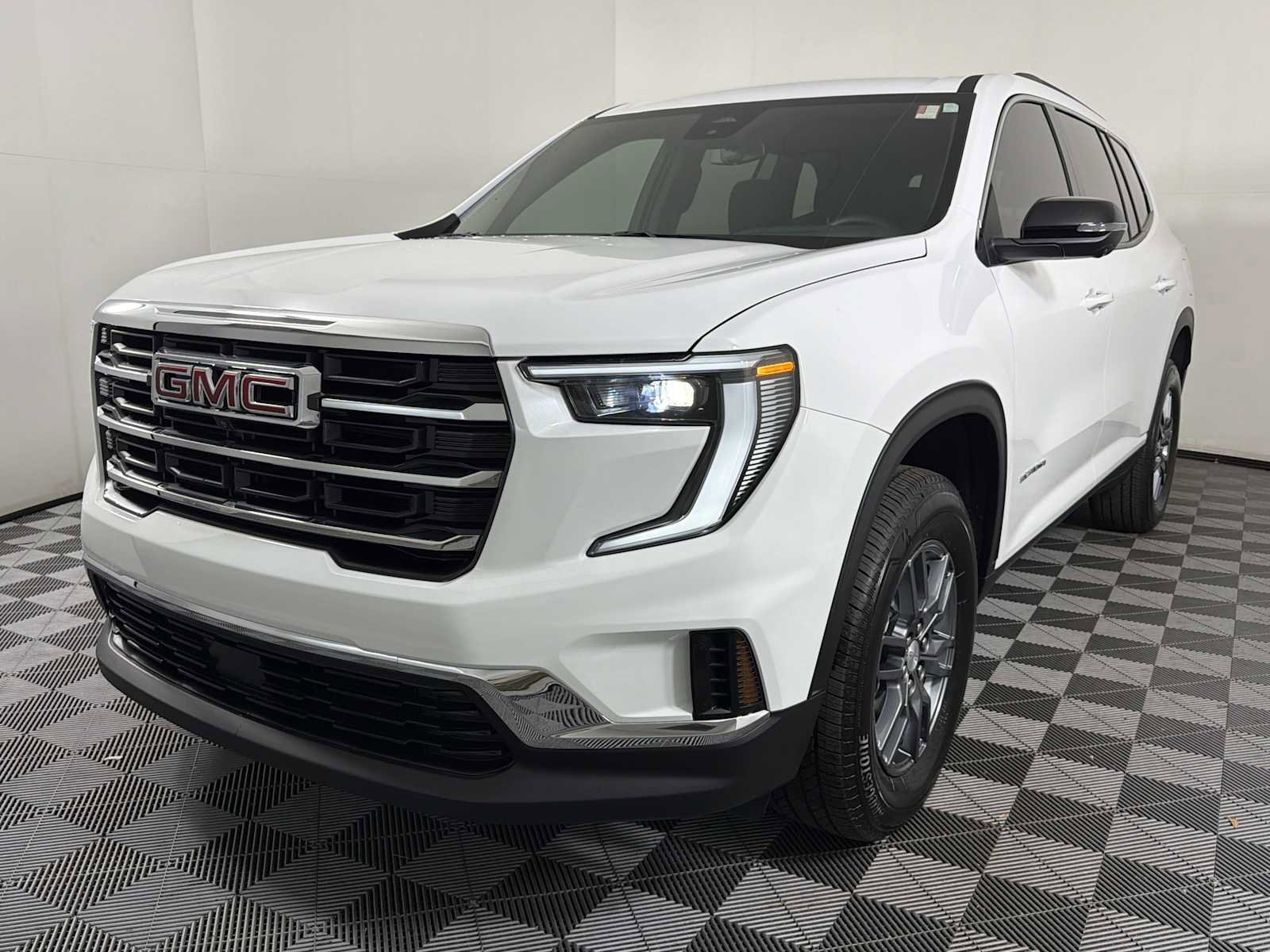 New 2025 GMC Acadia Elevation image 6