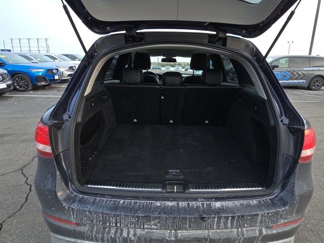 Used 2017 Mercedes-Benz GLC 300 4MATIC image 11