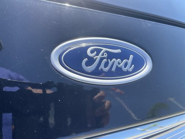 Used 2017 Ford Fusion SE w/ Fusion SE Technology Package FWD image 30