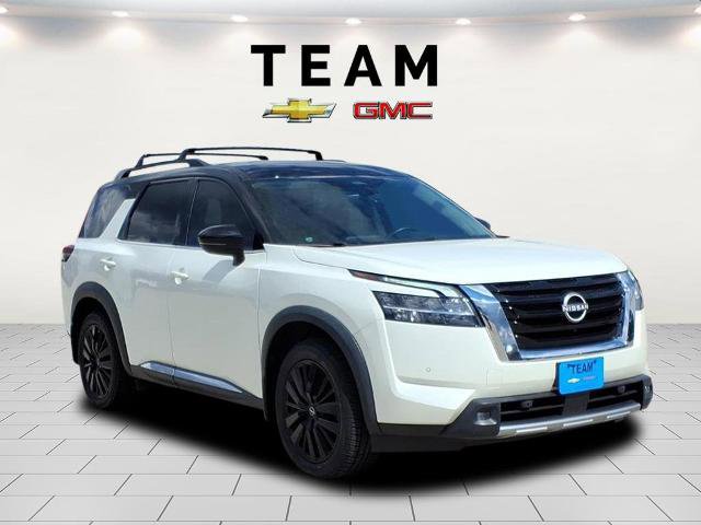 Used 2022 Nissan Pathfinder Platinum w/ Lighting Package (N92)