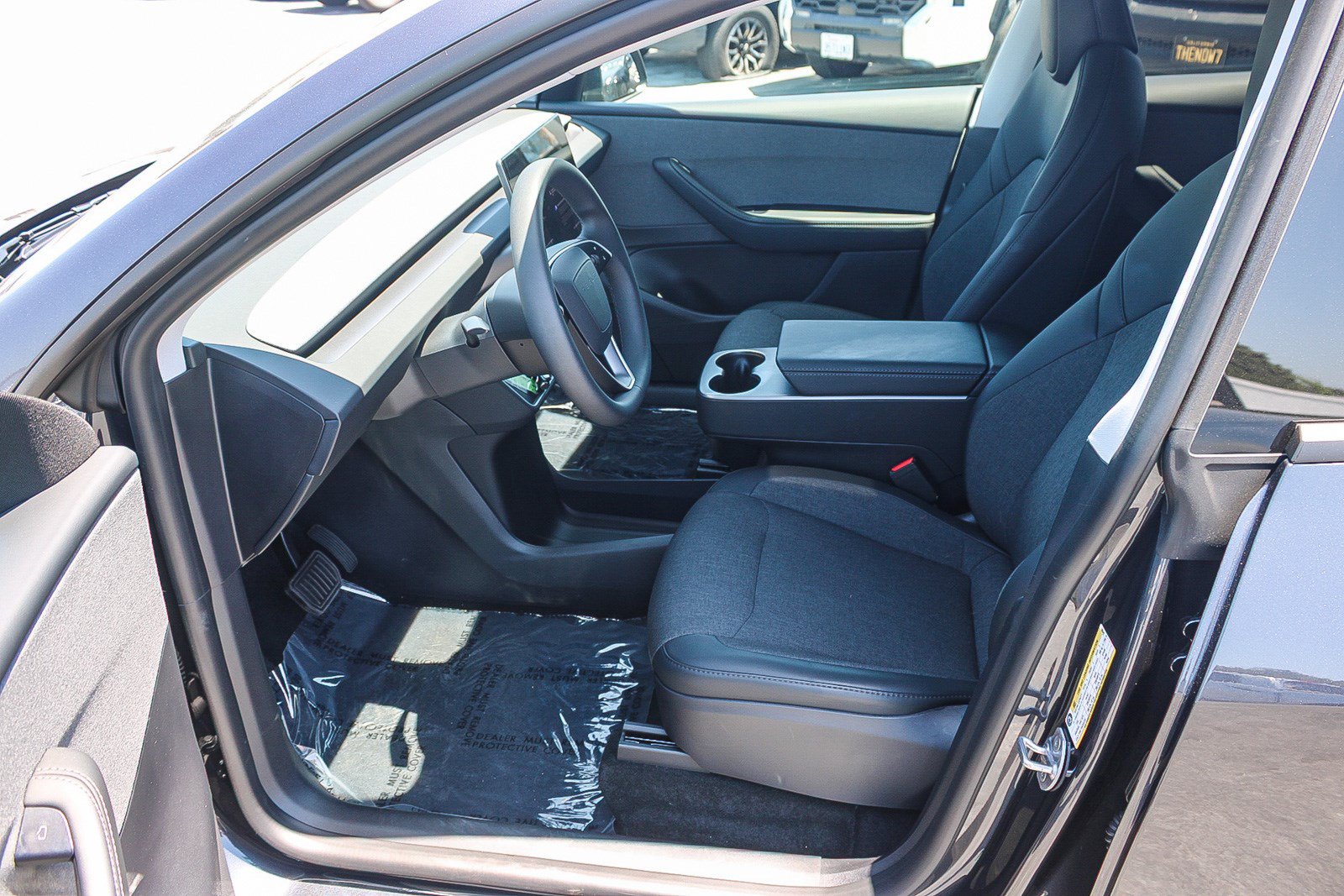 Used 2026 Tesla Model Y 2WD image 18