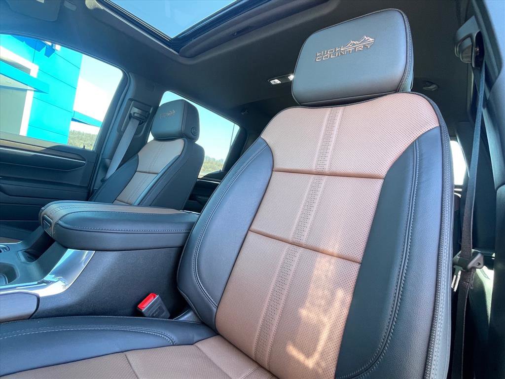 Used 2024 Chevrolet Silverado 1500 High Country w/ Technology Package image 22