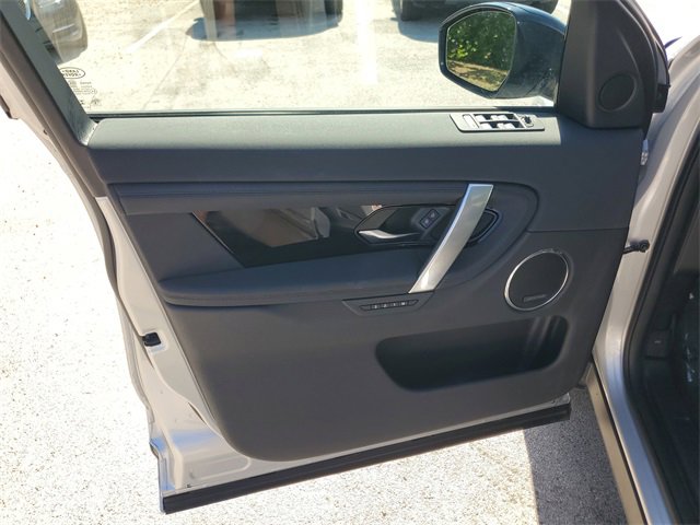 New 2025 Land Rover Discovery Sport S image 21