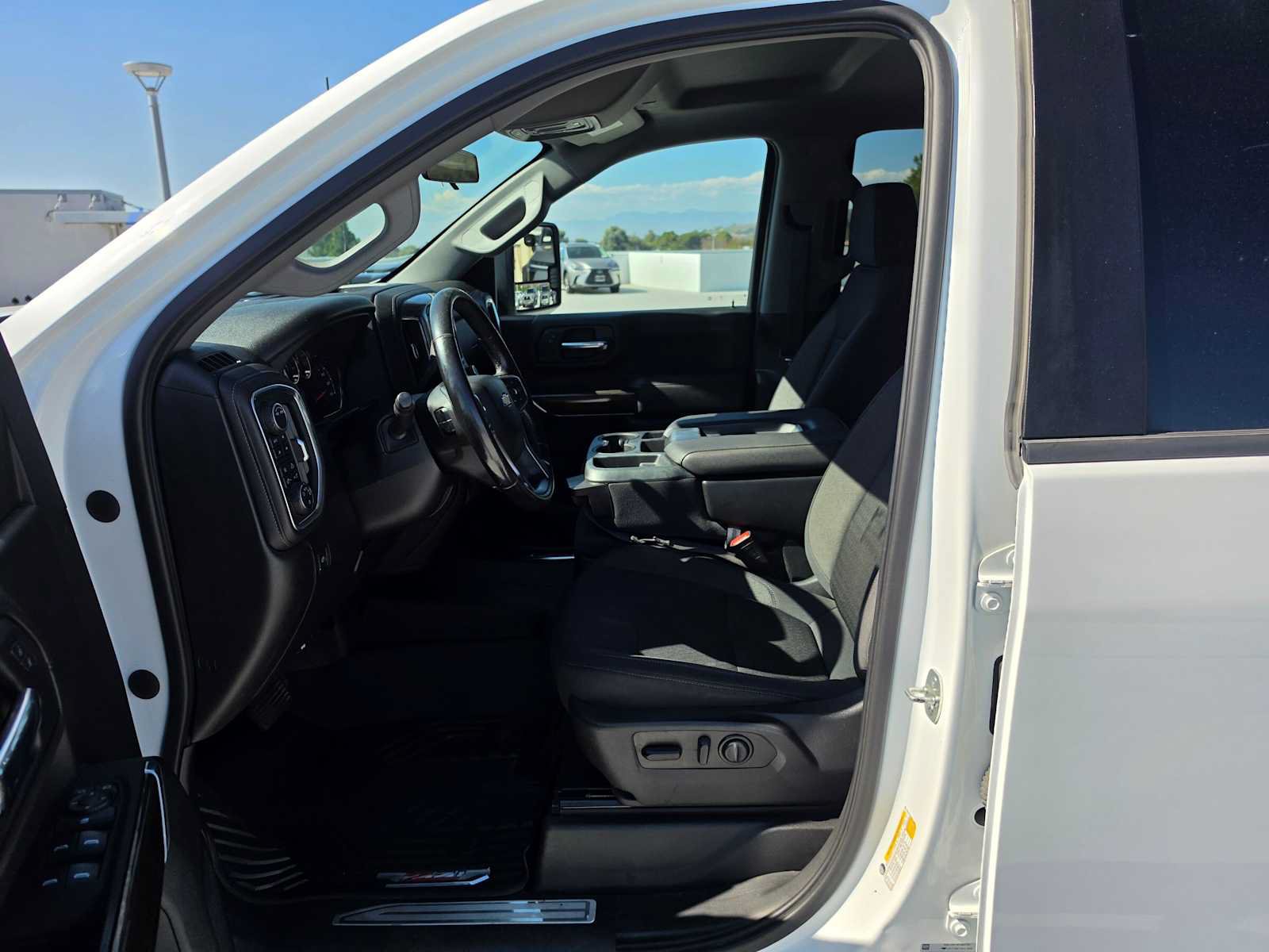 Used 2022 Chevrolet Silverado 2500 LT w/ Convenience Package AWD/4WD image 22