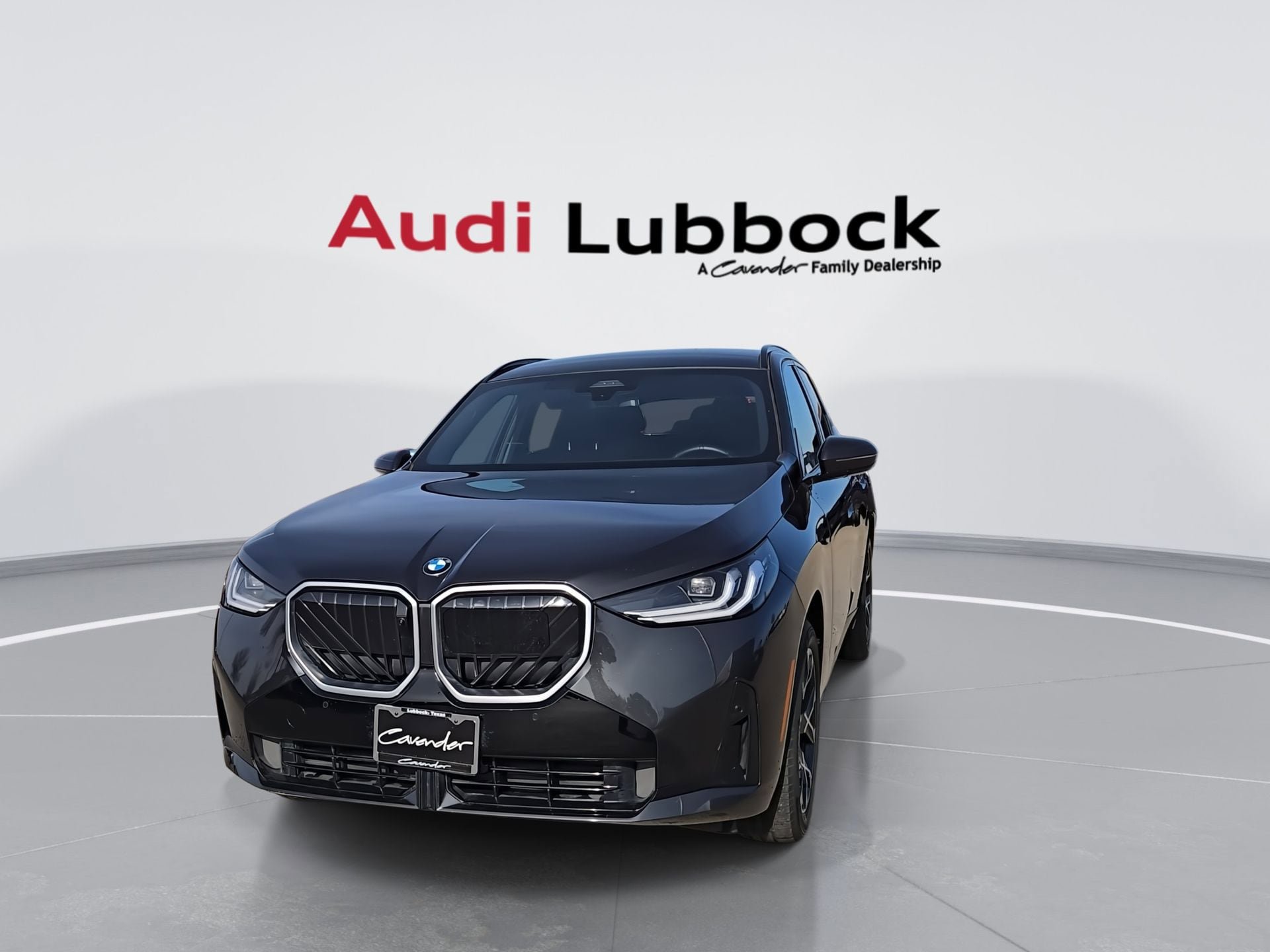 Used 2025 BMW X3 xDrive30i AWD/4WD image 3