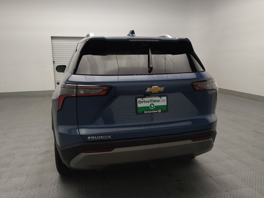 Used 2025 Chevrolet Equinox LT w/ Convenience Package II image 6
