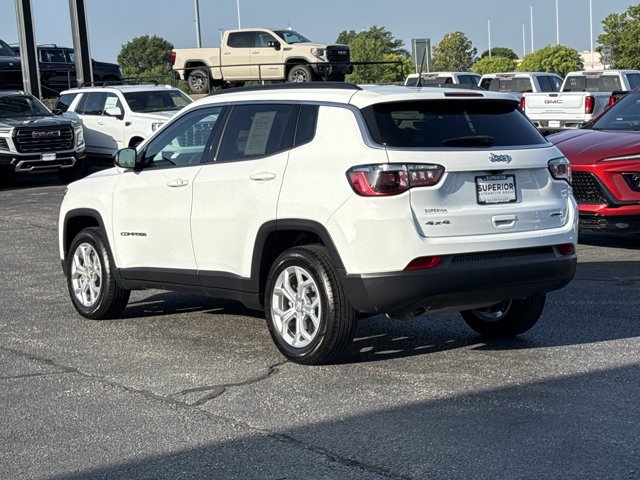 Used 2024 Jeep Compass Latitude AWD/4WD image 10