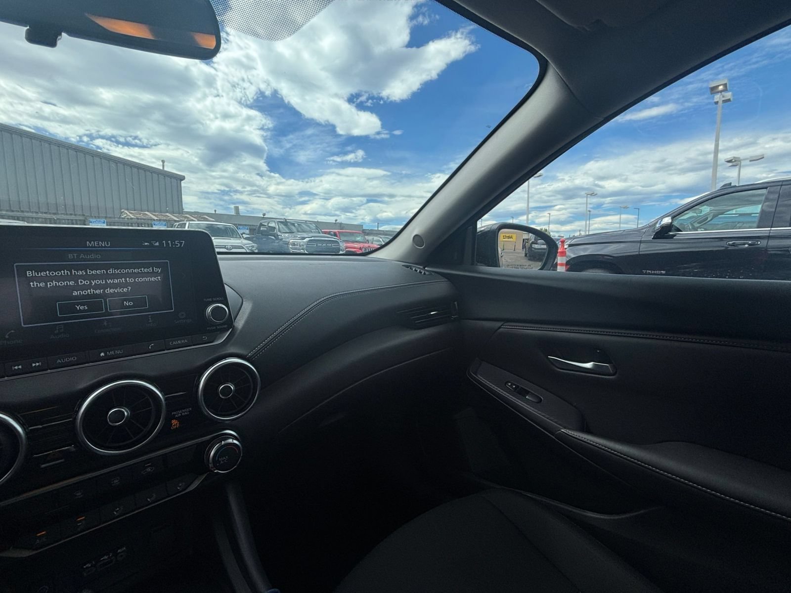Used 2025 Nissan Sentra SV FWD image 31