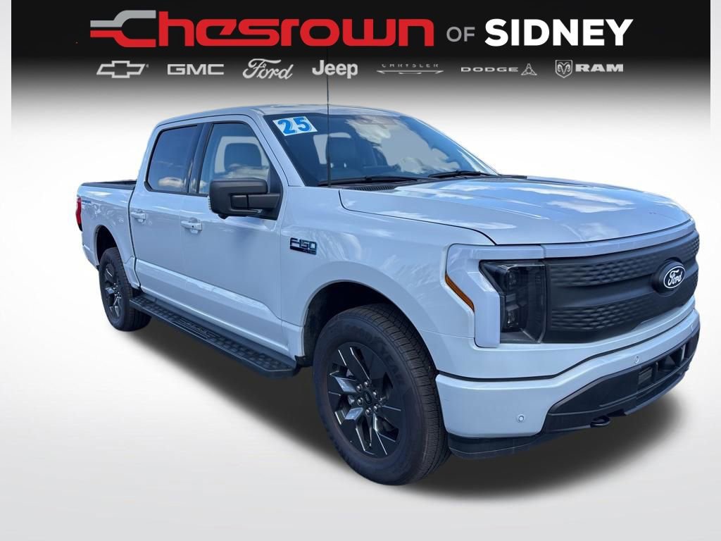 Used 2025 Ford F150 Lightning Flash AWD/4WD image 7