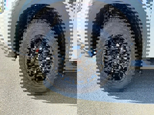 New 2025 Nissan Armada PRO-4X image 9