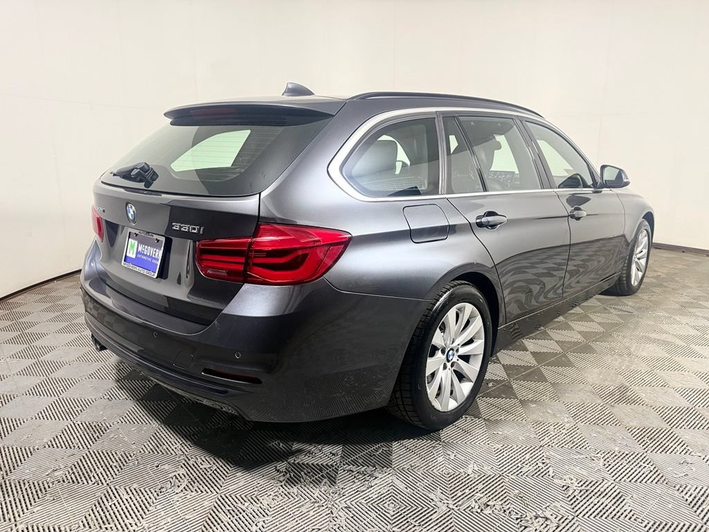 Used 2019 BMW 330i xDrive Wagon w/ Premium Package AWD/4WD image 4