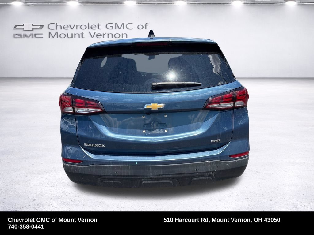 Used 2024 Chevrolet Equinox LS w/ LS Convenience Package AWD/4WD image 4