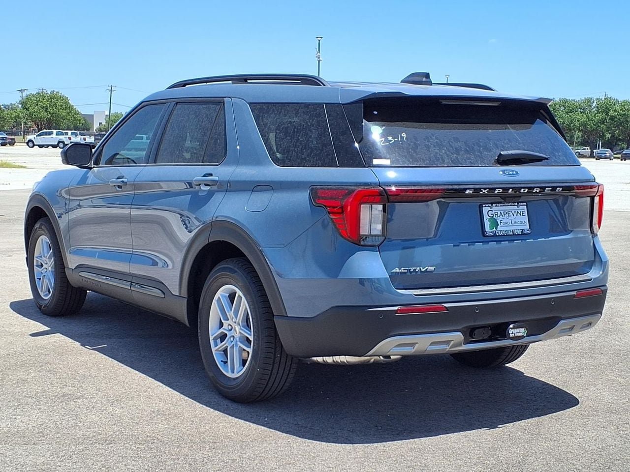New 2026 Ford Explorer Active w/ Active Comfort Package RWD image 6