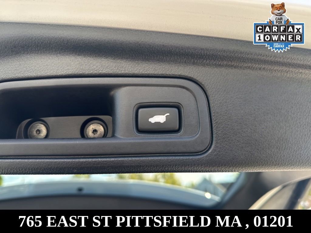 Used 2022 Honda Pilot Touring image 13