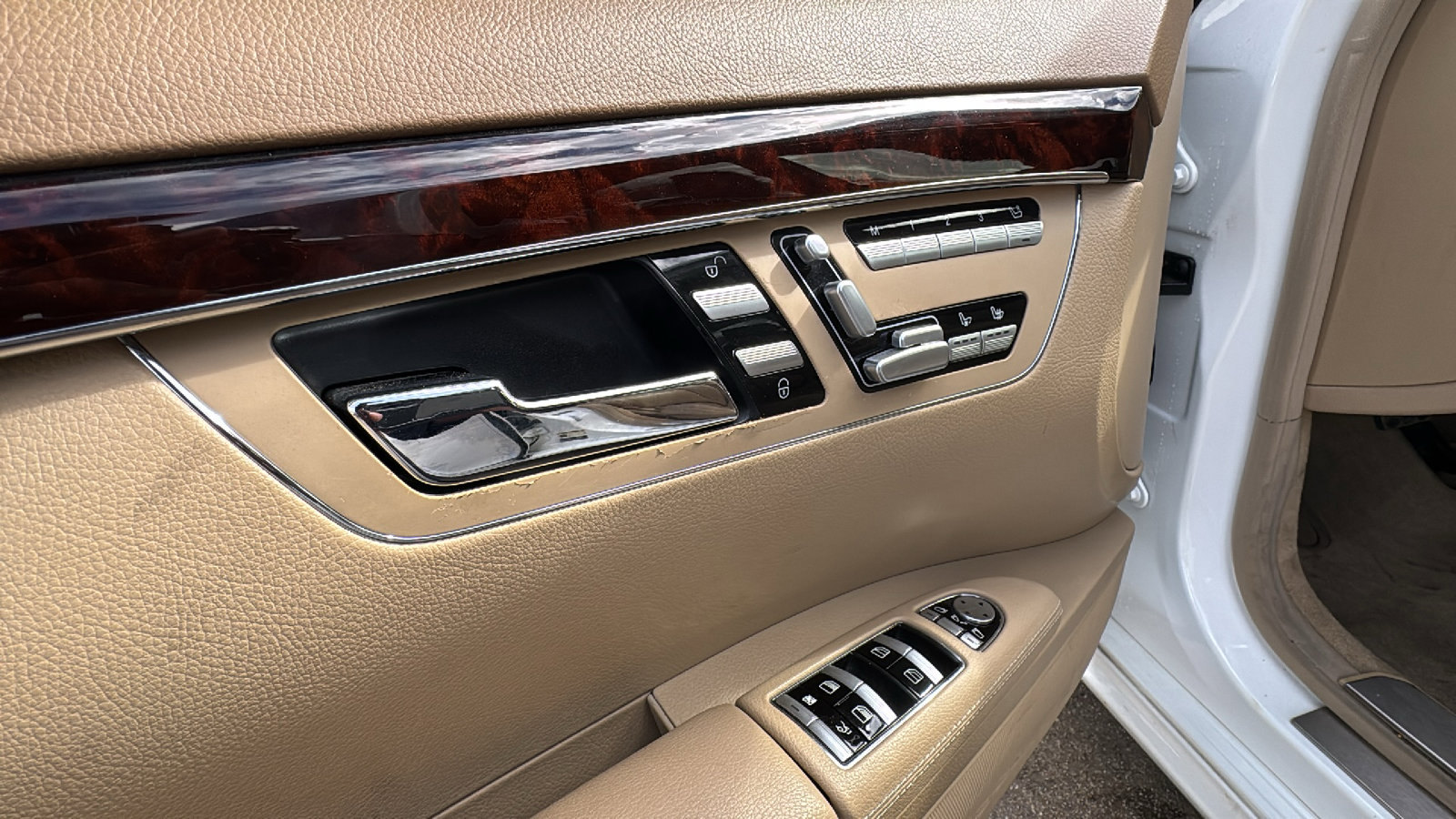 Used 2013 Mercedes-Benz S 550 image 13