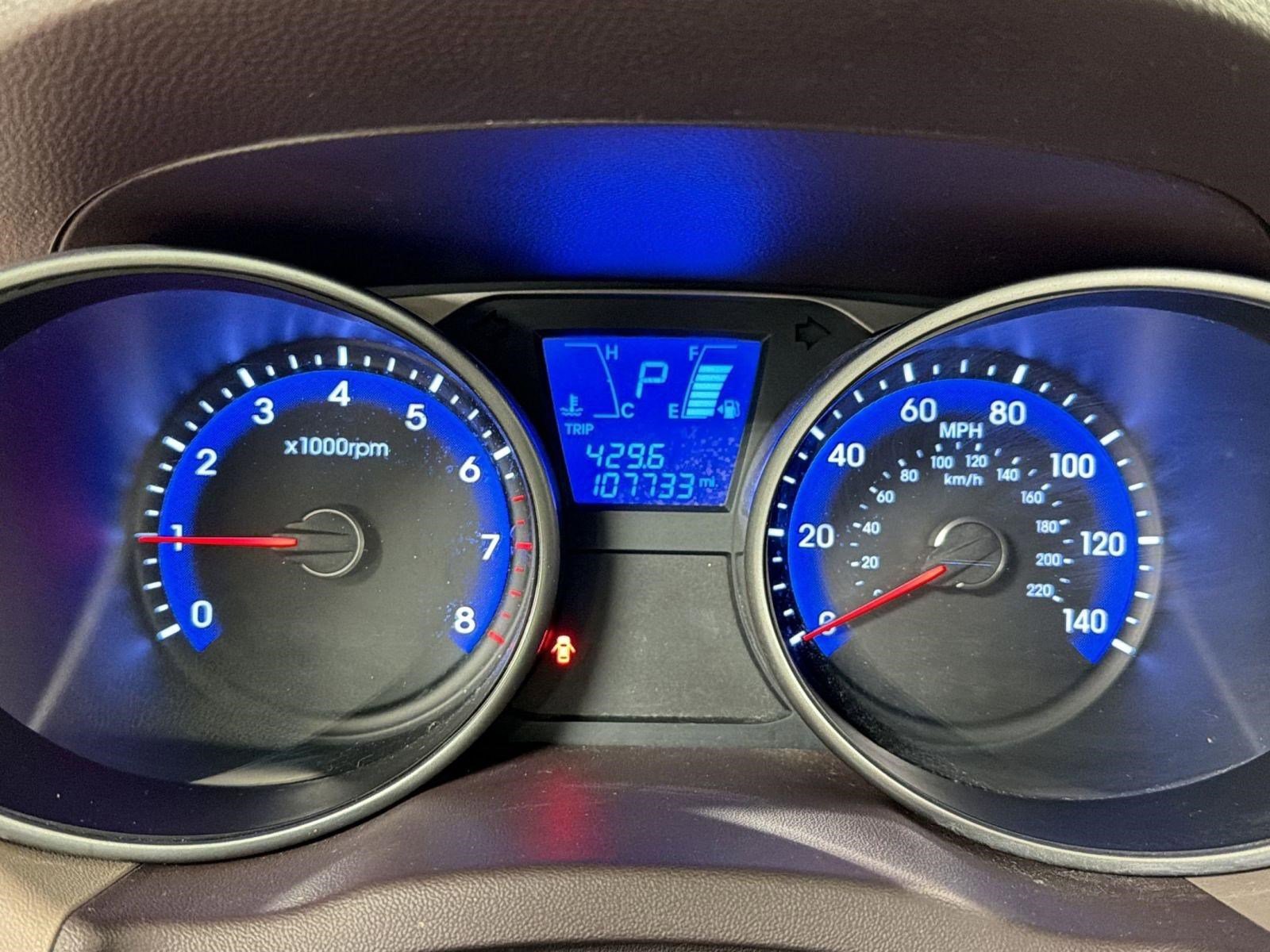 Used 2011 Hyundai Tucson GLS image 18