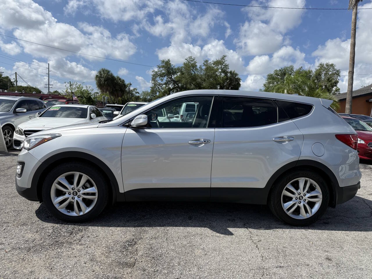 Used 2013 Hyundai Santa Fe Sport 2.0T w/ Technology Pkg FWD image 4