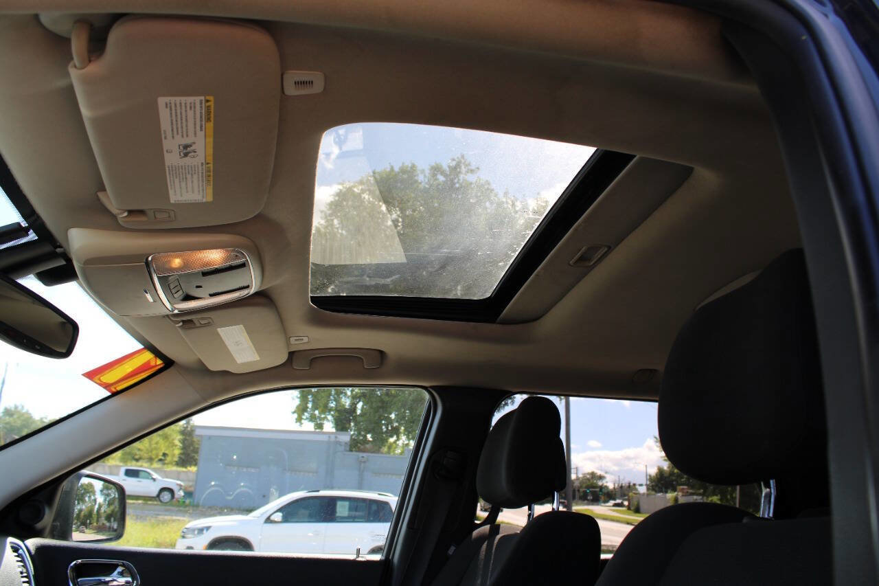 Used 2017 Dodge Durango SXT w/ Quick Order Package 23B image 12