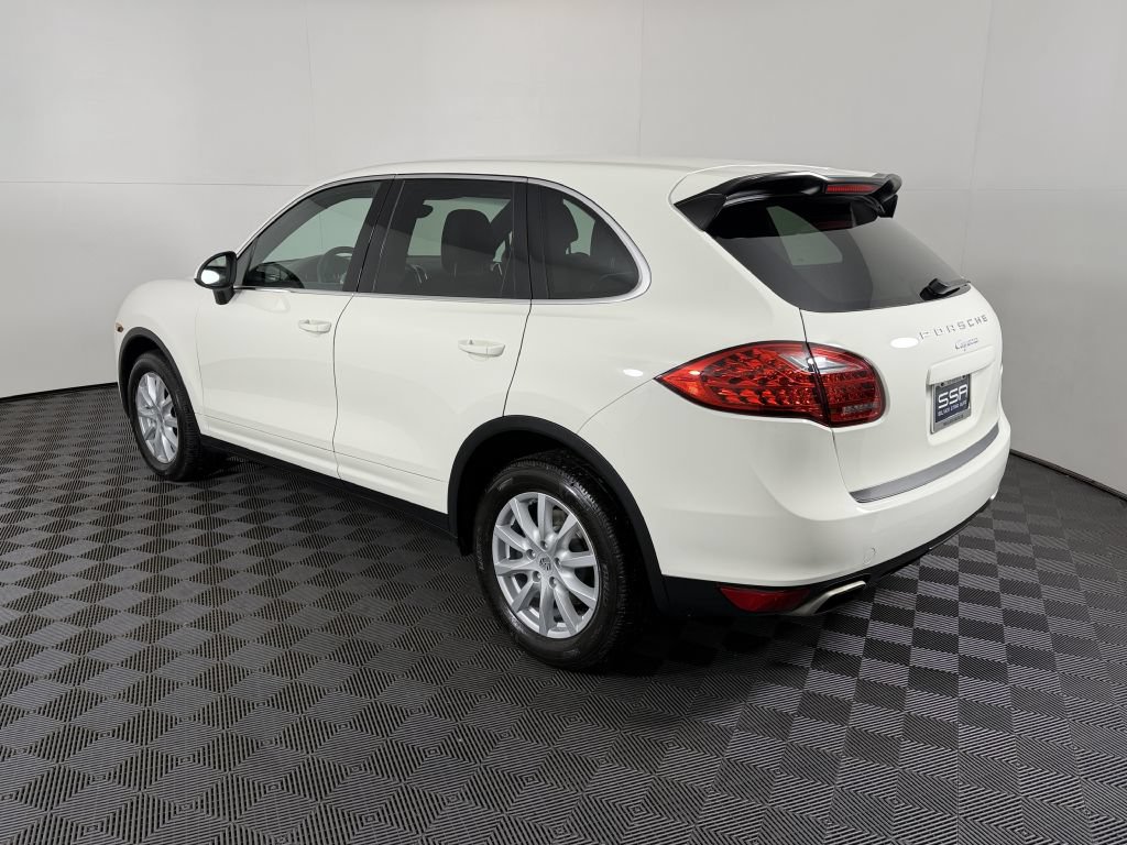 Used 2011 Porsche Cayenne AWD/4WD image 8