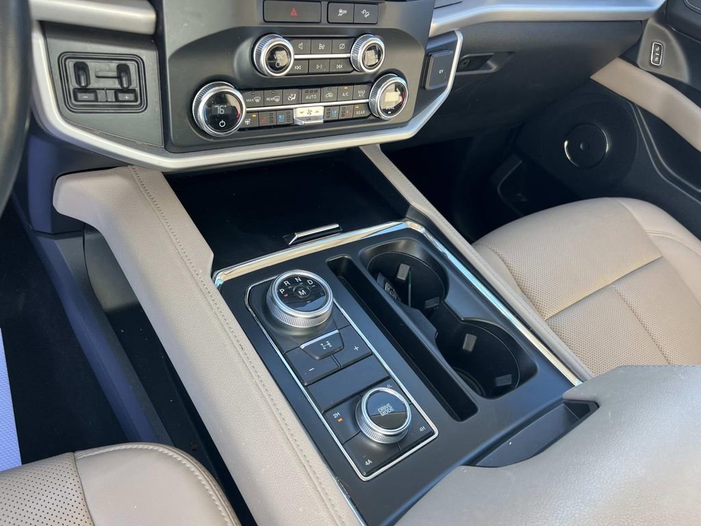 Used 2022 Ford Expedition Max XLT image 28