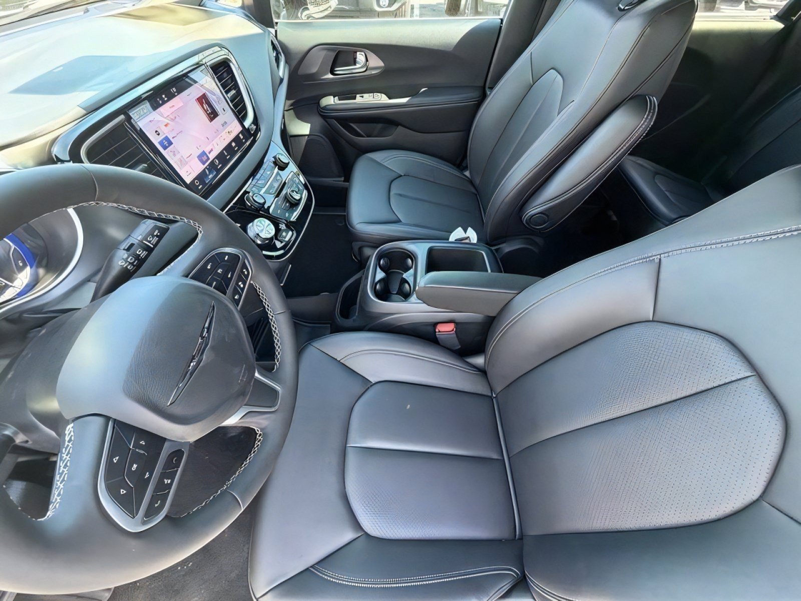 New 2026 Chrysler Voyager LX FWD image 13
