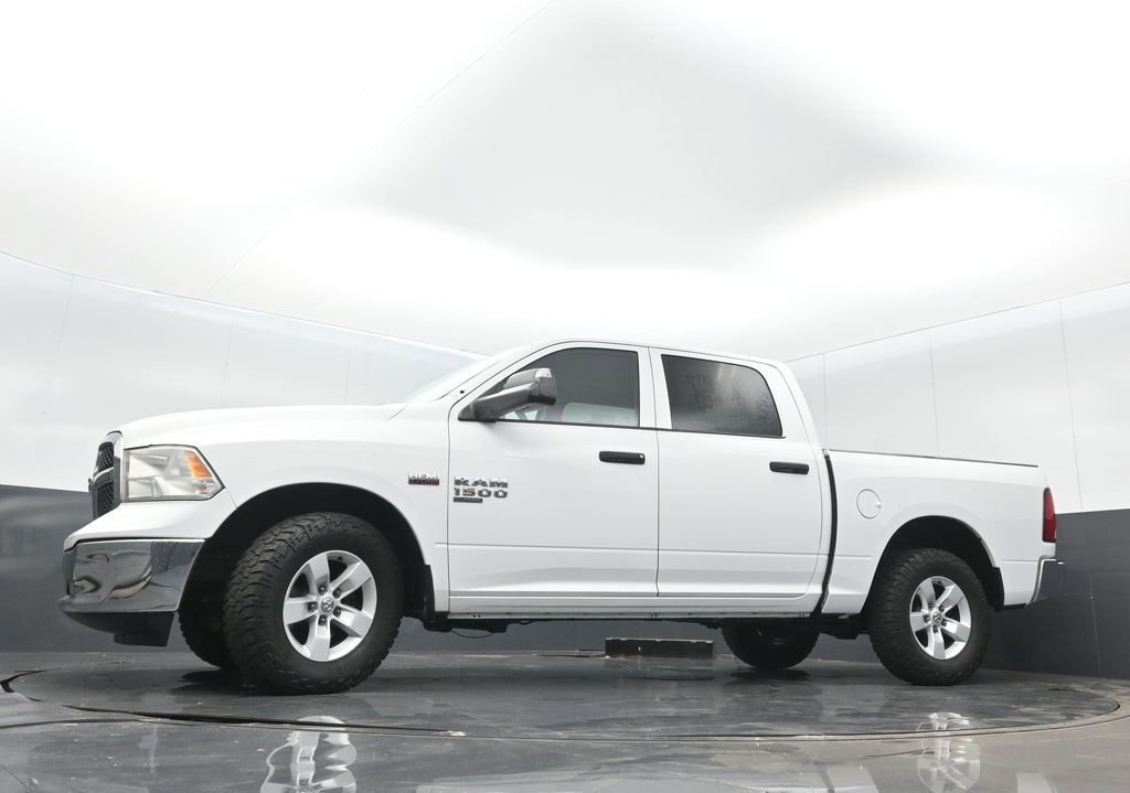 Used 2019 RAM 1500 Tradesman w/ Chrome Appearance Group RWD image 13