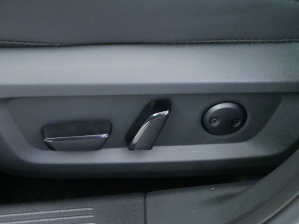 New 2026 Nissan Rogue Dark Armor AWD/4WD image 22