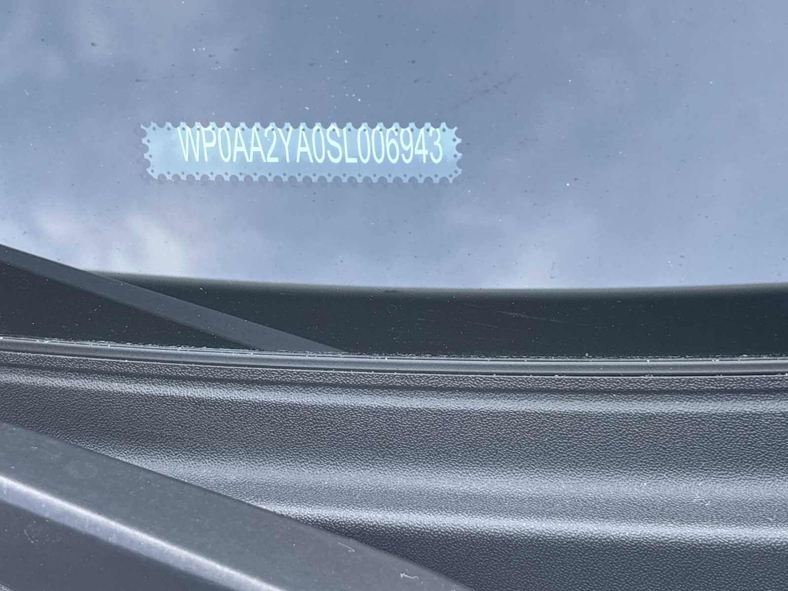 Used 2025 Porsche Panamera image 32