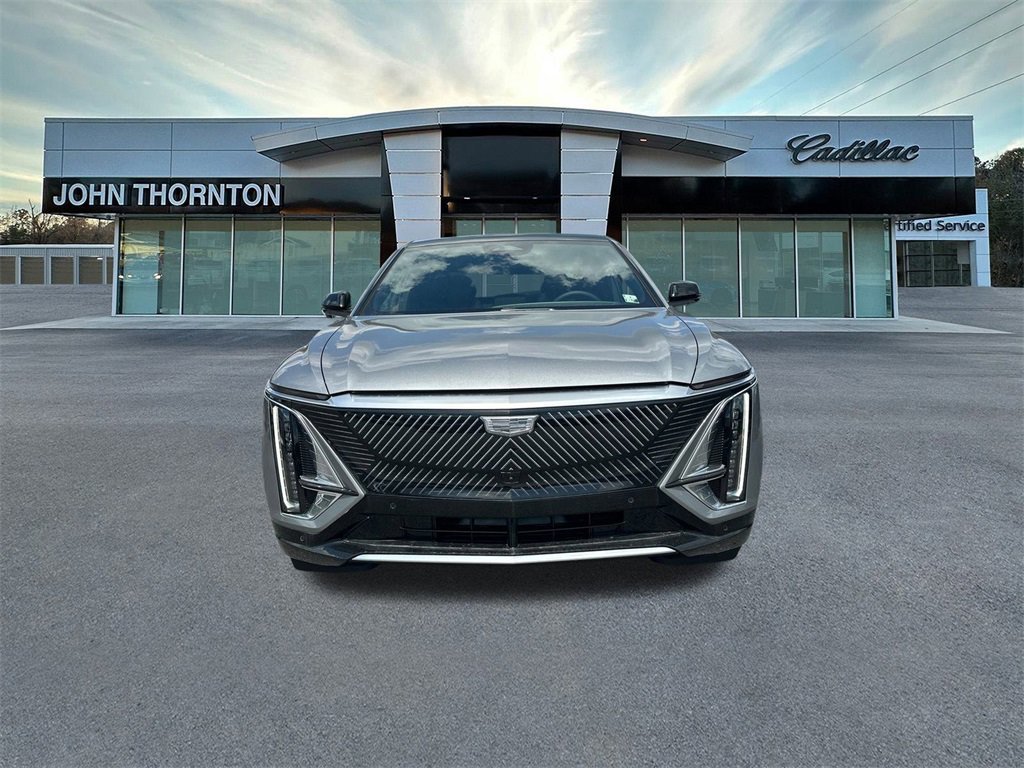 New 2025 Cadillac Lyriq Luxury image 2