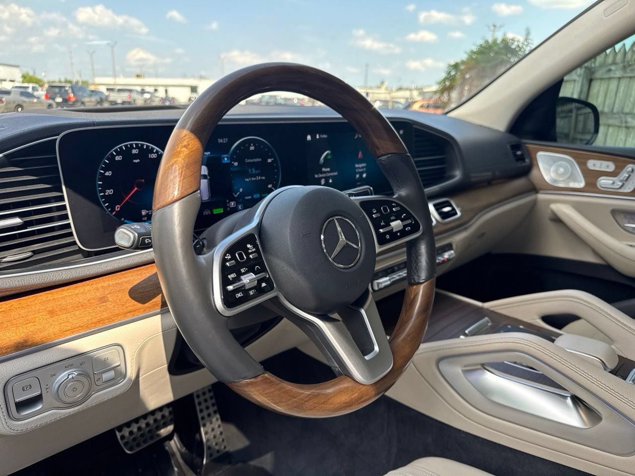 Used 2020 Mercedes-Benz GLS 580 4MATIC image 21