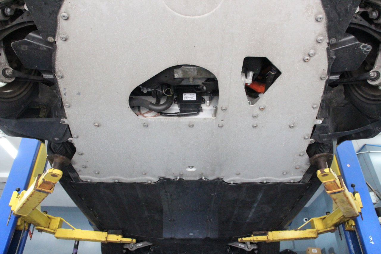 Used 2015 BMW i8 image 98