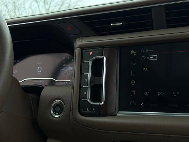 Used 2024 GMC Yukon XL Denali w/ Denali Reserve Package image 34